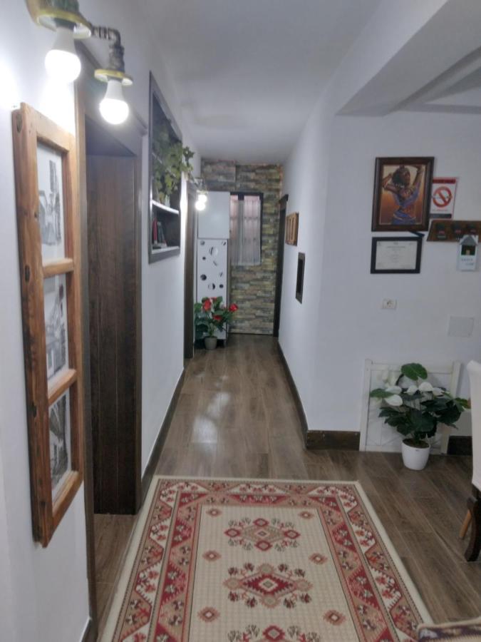 Hotel Omer Берат Экстерьер фото