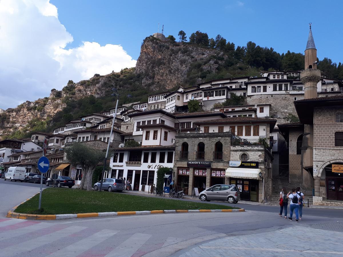 Hotel Omer Берат Экстерьер фото