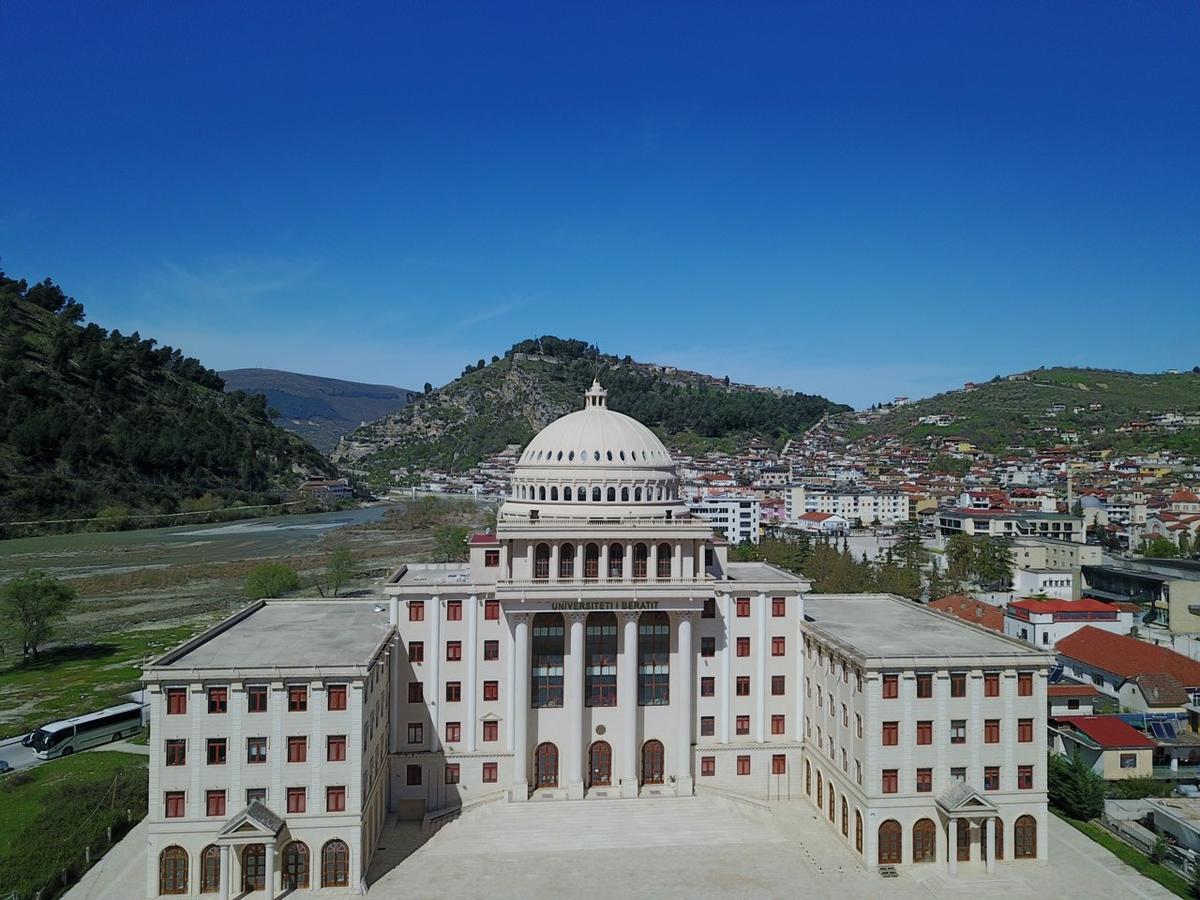 Hotel Omer Берат Экстерьер фото